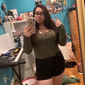 Meet your Posher, Jennifer